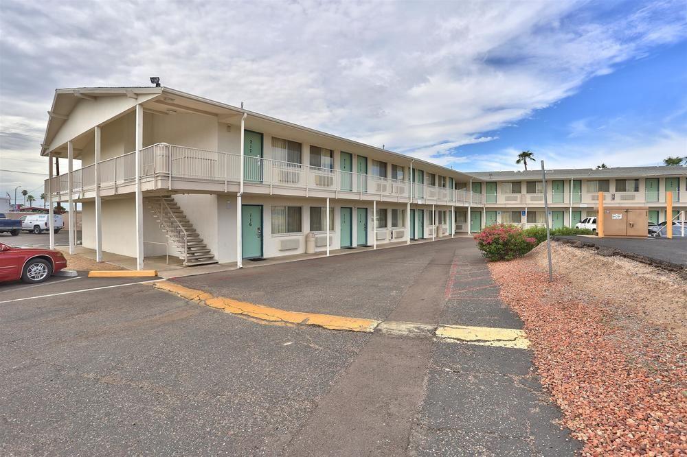 Motel 6-Youngtown, Az - Phoenix - Sun City Екстериор снимка