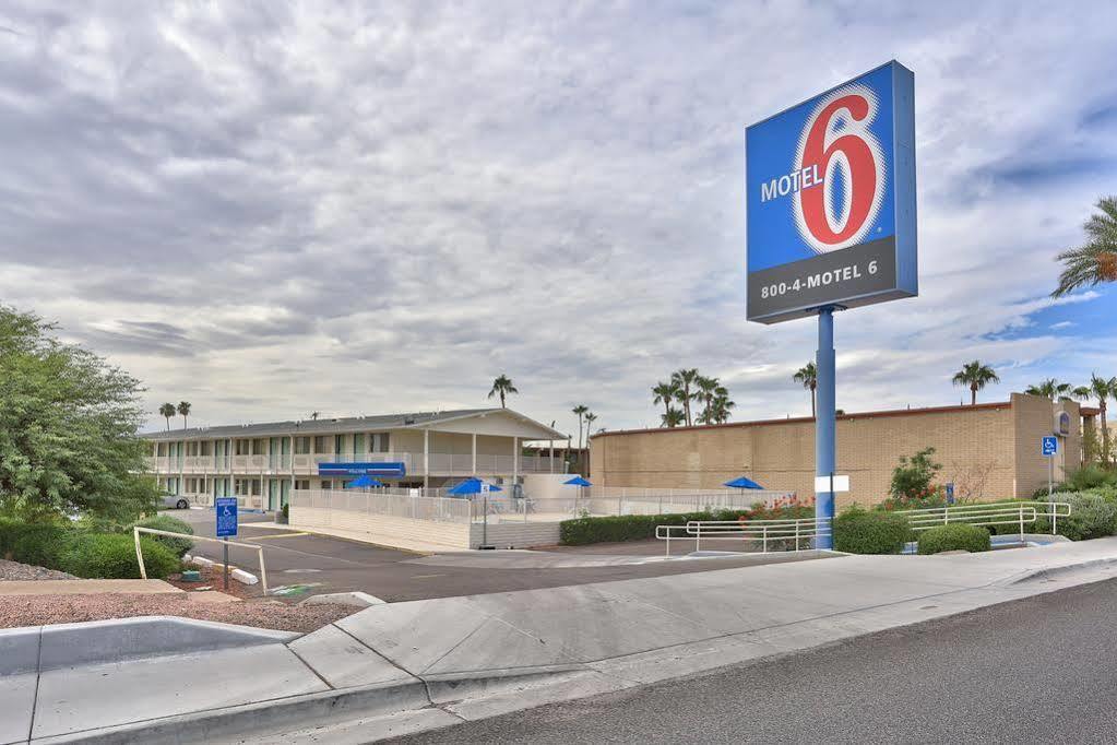 Motel 6-Youngtown, Az - Phoenix - Sun City Екстериор снимка