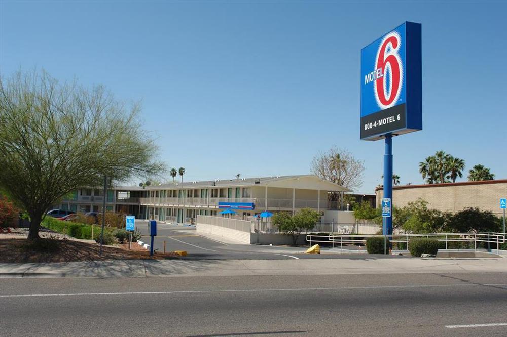 Motel 6-Youngtown, Az - Phoenix - Sun City Екстериор снимка