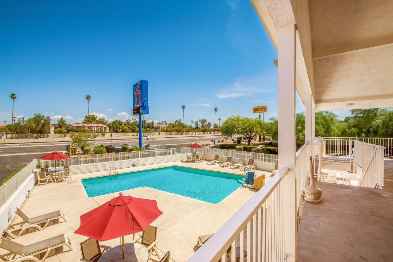 Motel 6-Youngtown, Az - Phoenix - Sun City Екстериор снимка