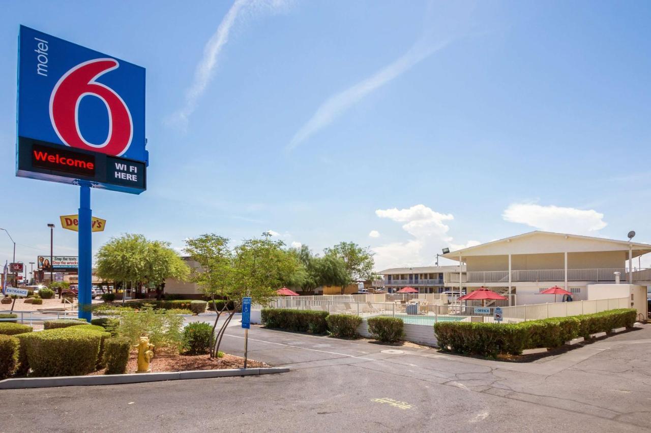 Motel 6-Youngtown, Az - Phoenix - Sun City Екстериор снимка